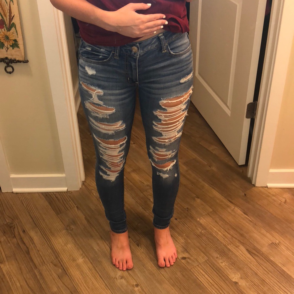 Medium wash ripped jeans